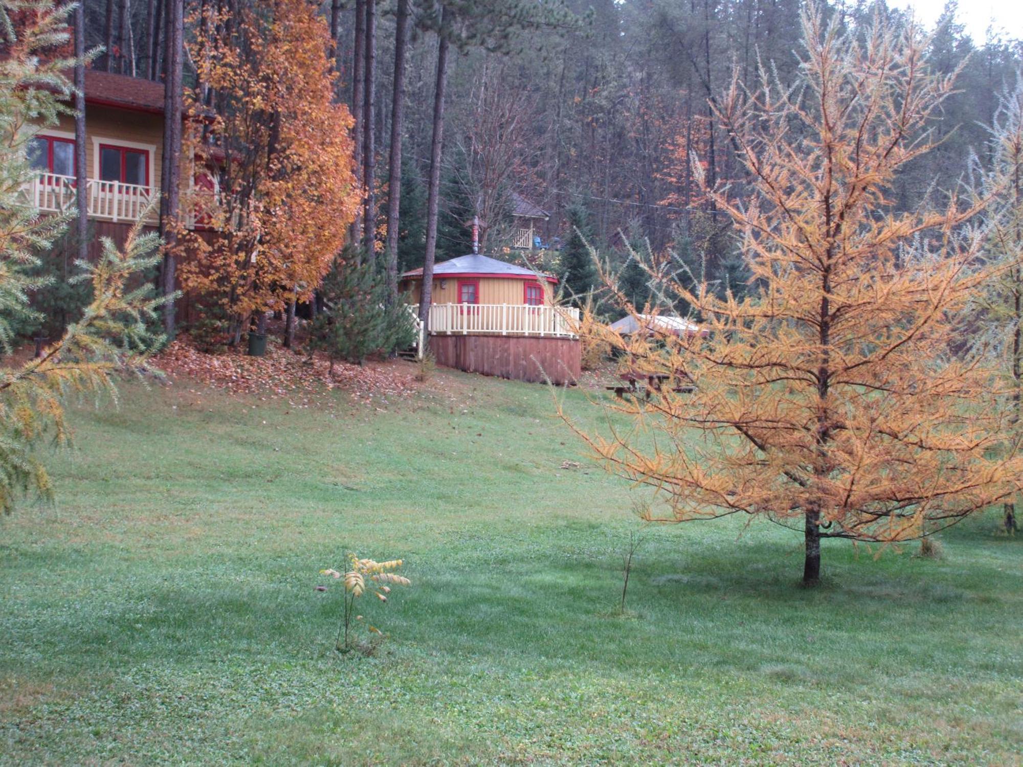 La Maison Sous Les Arbres Saint Roch de Mekinac Exteriör bild