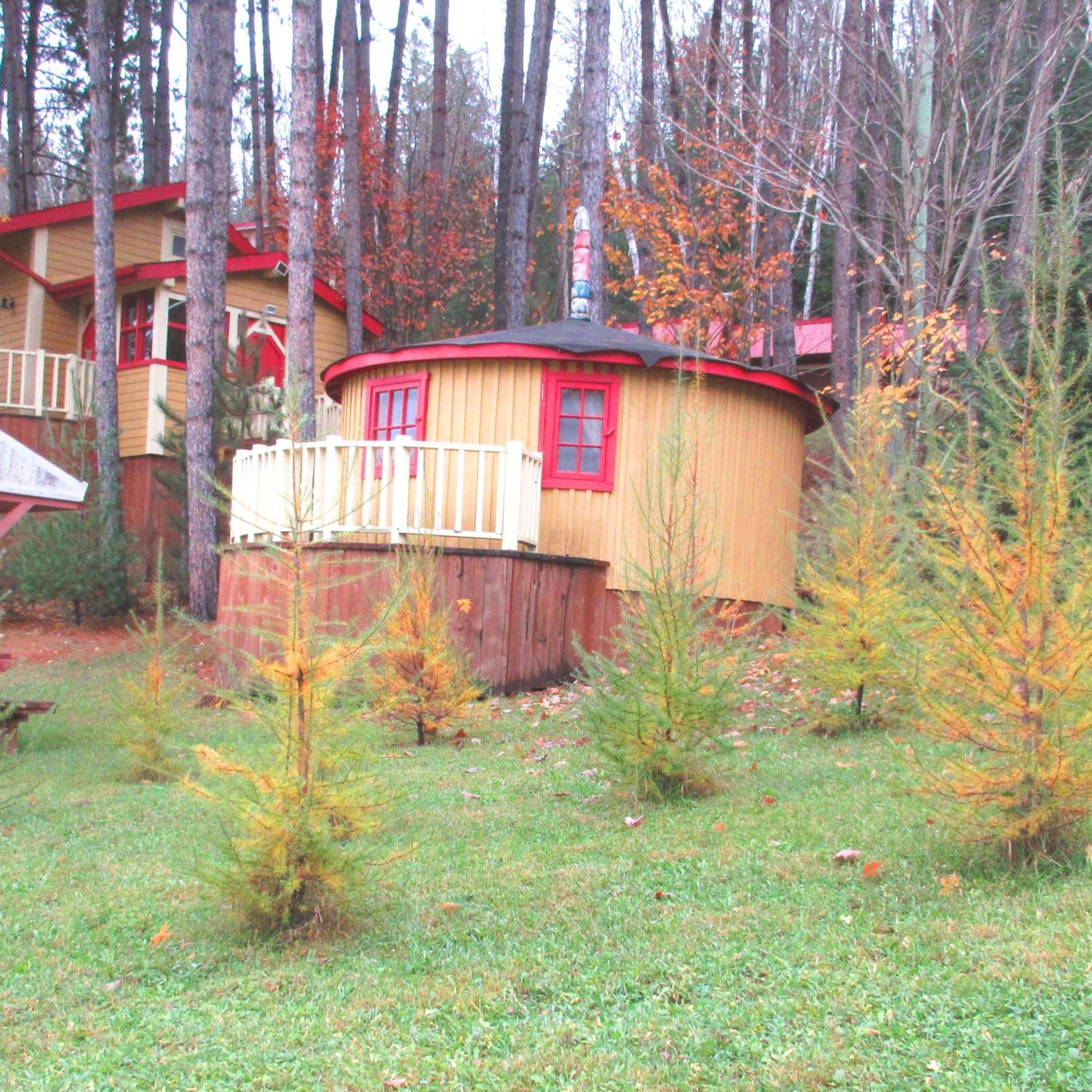 La Maison Sous Les Arbres Saint Roch de Mekinac Exteriör bild