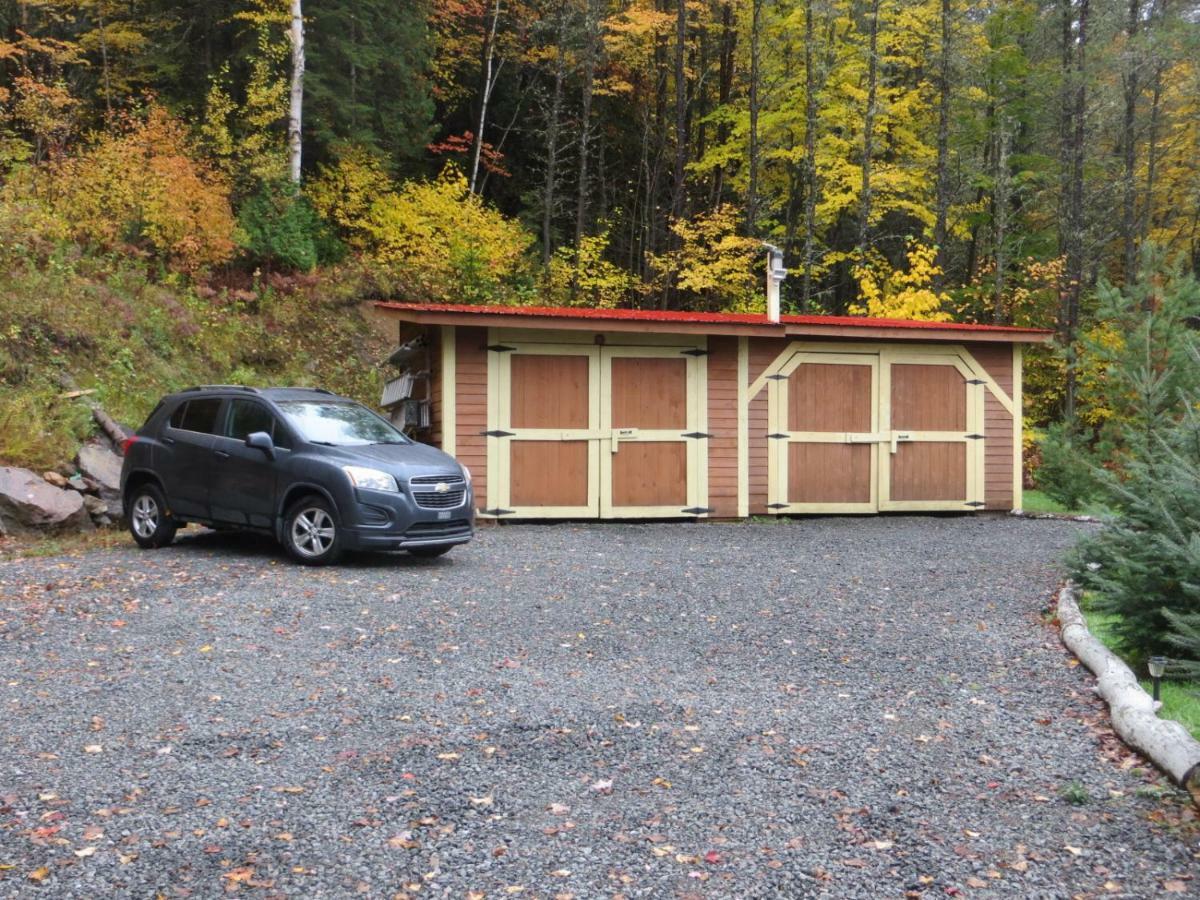 La Maison Sous Les Arbres Saint Roch de Mekinac Exteriör bild